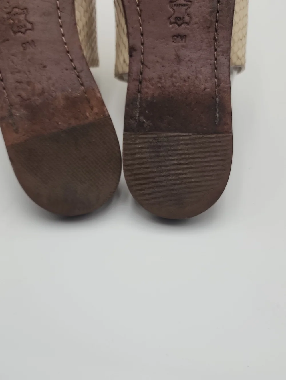 Tory BurchTory Burch Lowell Snake Skin Beige Flat Slides Size 9M